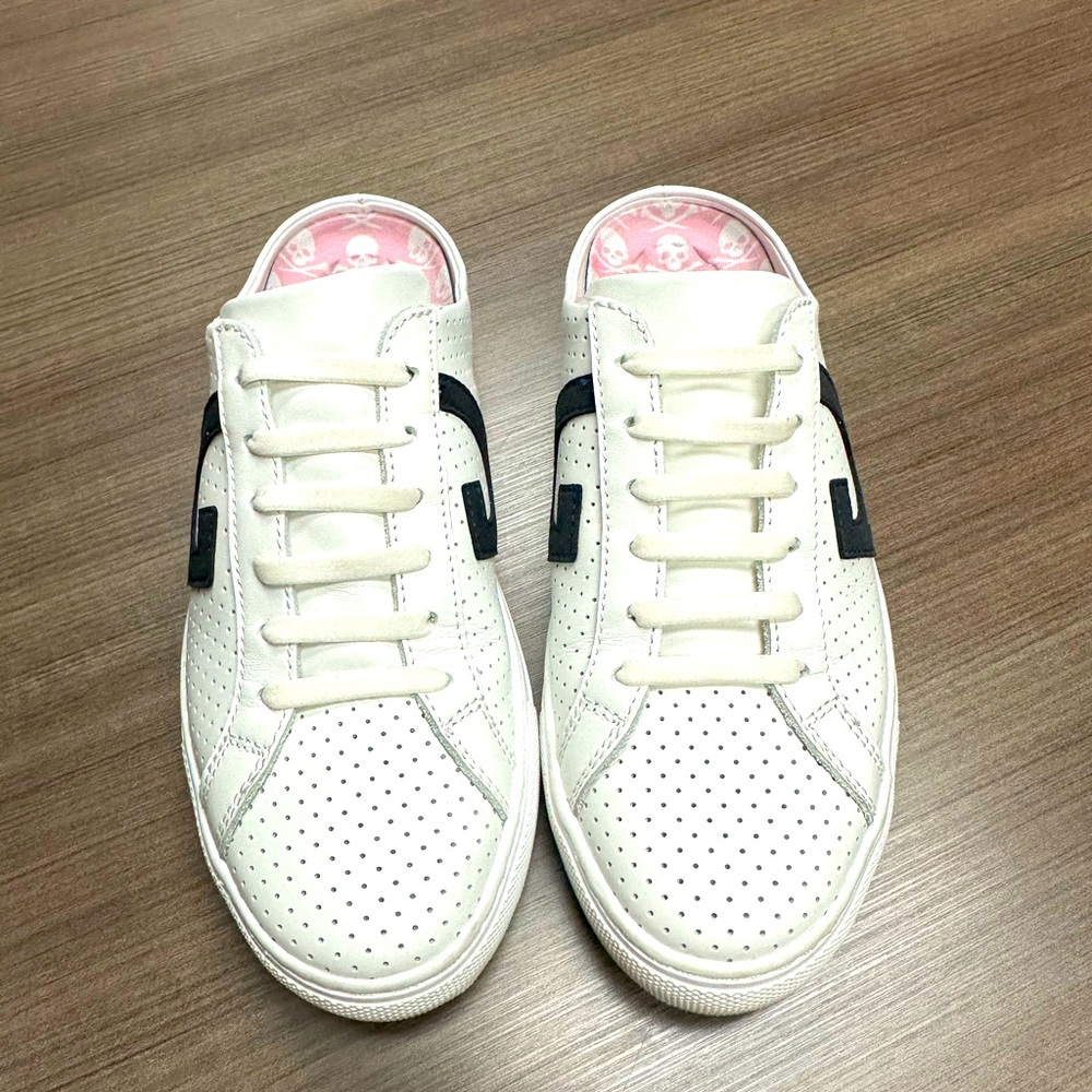 G/FORE Ladies Disruptor S Street Shoe Size 6